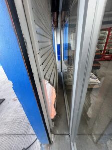 arreglo de cortinas metálicas